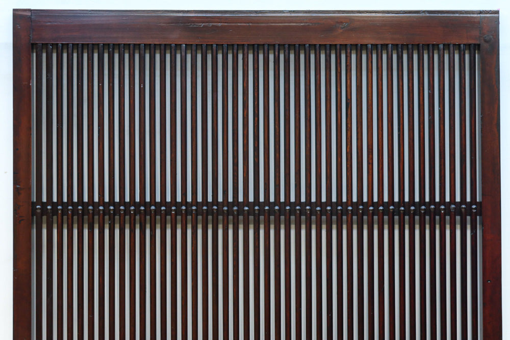 幅1200ミリ 三つ重ね松葉金具で格調ある格子庄内蔵戸　G2522