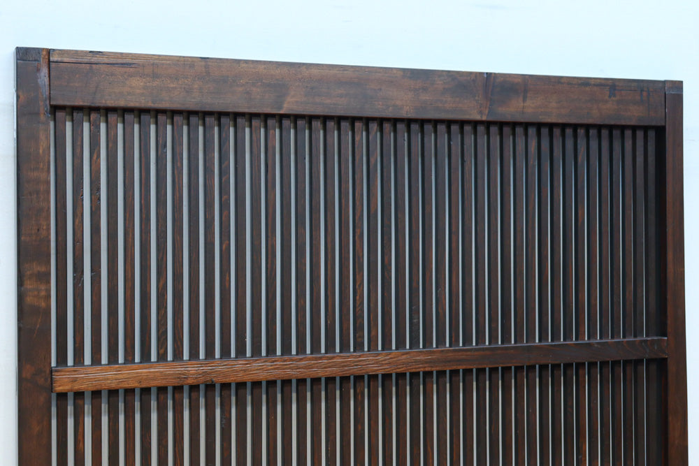 幅1200ミリ 三つ重ね松葉金具で格調ある格子庄内蔵戸　G2522