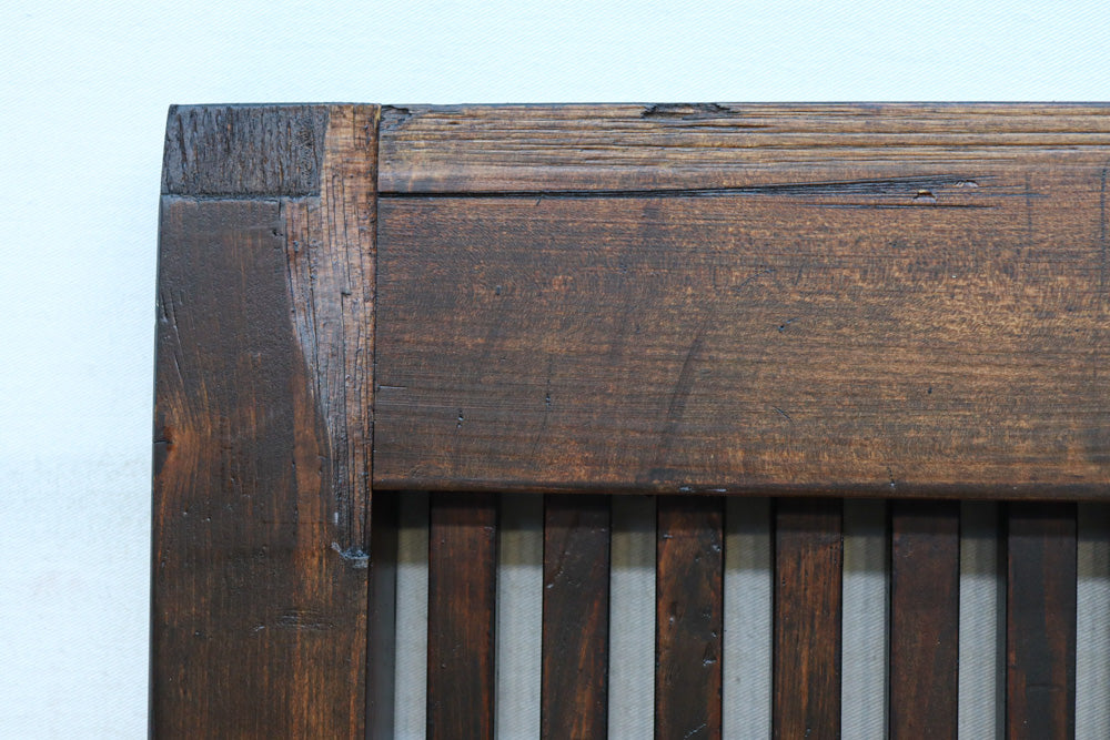 幅1200ミリ 三つ重ね松葉金具で格調ある格子庄内蔵戸　G2522