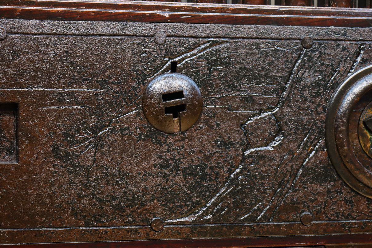 幅1342ミリ　丸面格子づくりの貫録溢れる総欅能登格子蔵戸　G2523