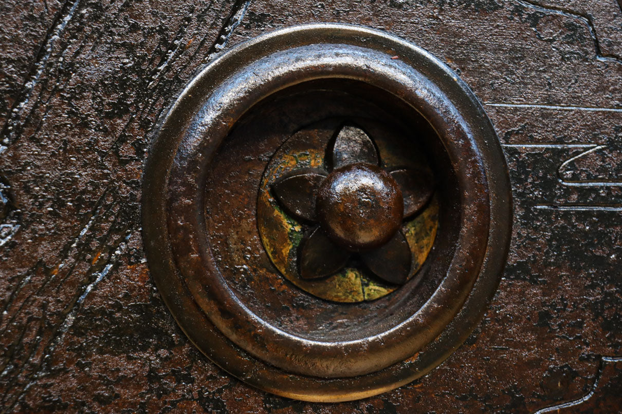 幅1342ミリ　丸面格子づくりの貫録溢れる総欅能登格子蔵戸　G2523