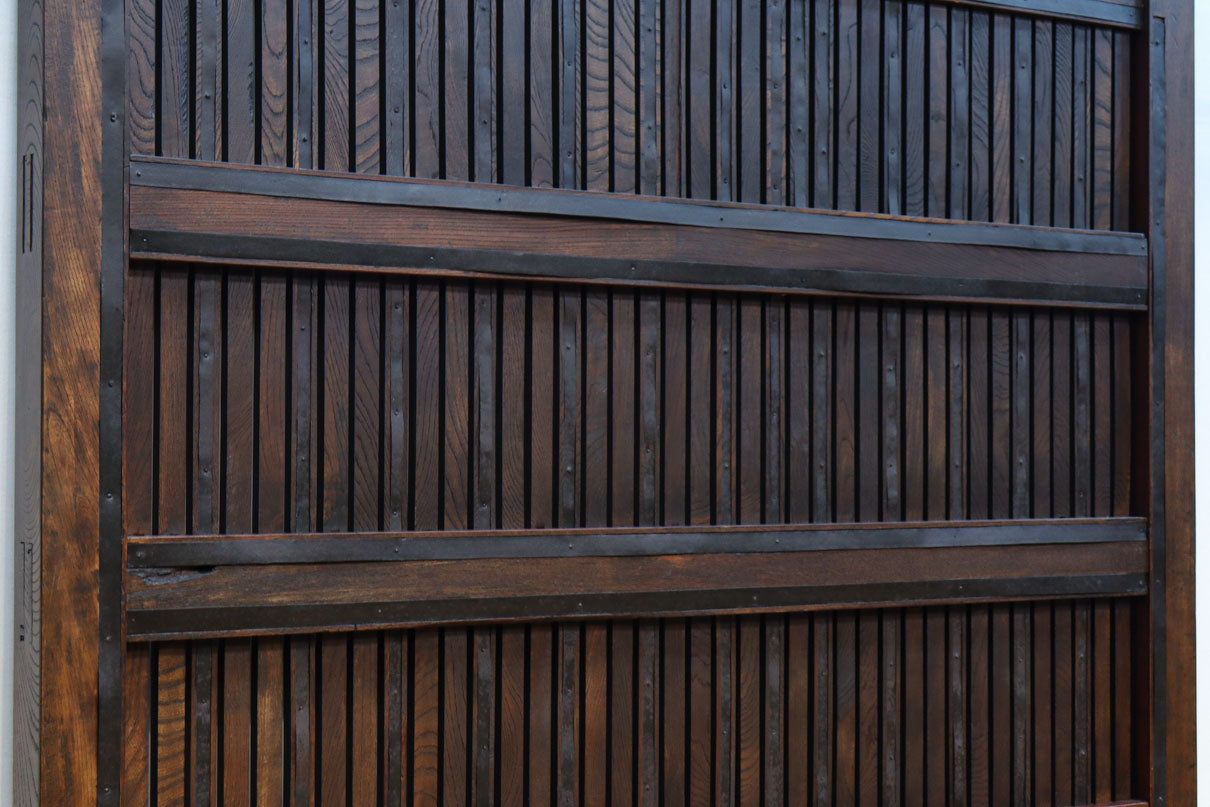 幅1342ミリ　丸面格子づくりの貫録溢れる総欅能登格子蔵戸　G2523