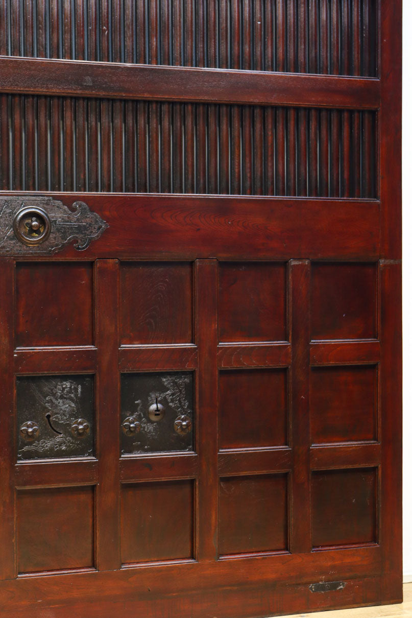 幅1342ミリ　丸面格子づくりの貫録溢れる総欅能登格子蔵戸　G2523