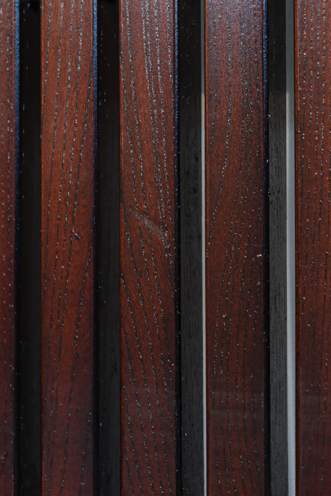 稀少幅960ミリ　スリム幅!! 時代を重ねた風格の気品漂う総けやき金沢格子蔵戸　G2529