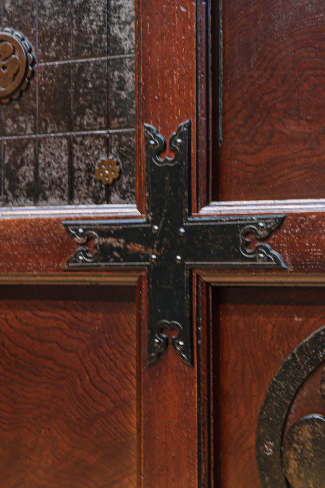 稀少幅960ミリ　スリム幅!! 時代を重ねた風格の気品漂う総けやき金沢格子蔵戸　G2529