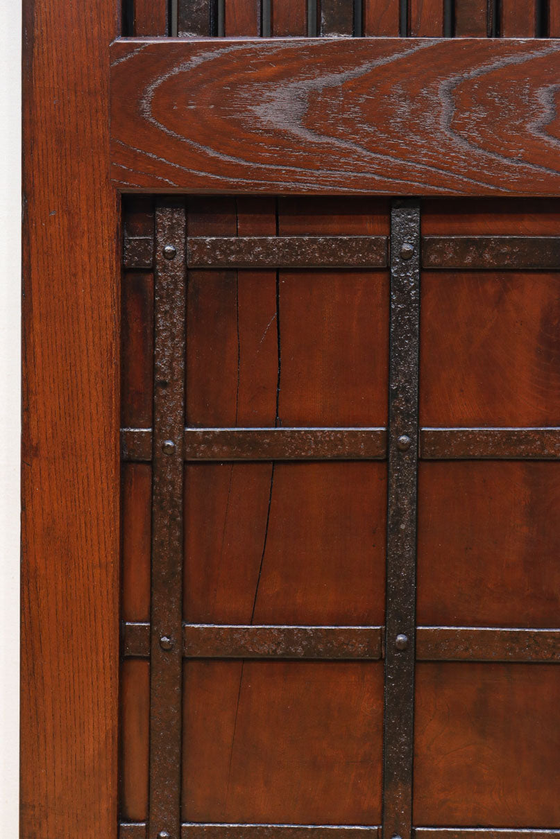 幅1195ミリ　うさぎ金具の可愛らしい表情に心和む気品ある大珍品総欅富山蔵戸　G2530