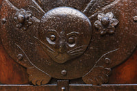 幅1195ミリ　うさぎ金具の可愛らしい表情に心和む気品ある大珍品総欅富山蔵戸　G2530