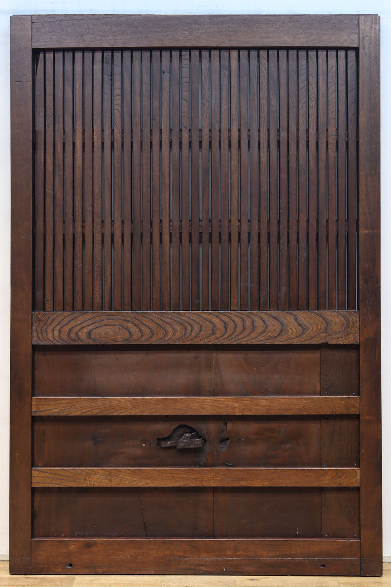 幅1195ミリ　うさぎ金具の可愛らしい表情に心和む気品ある大珍品総欅富山蔵戸　G2530