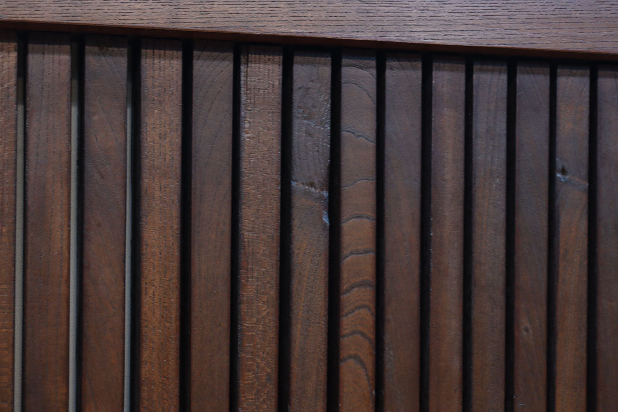 幅1195ミリ　うさぎ金具の可愛らしい表情に心和む気品ある大珍品総欅富山蔵戸　G2530