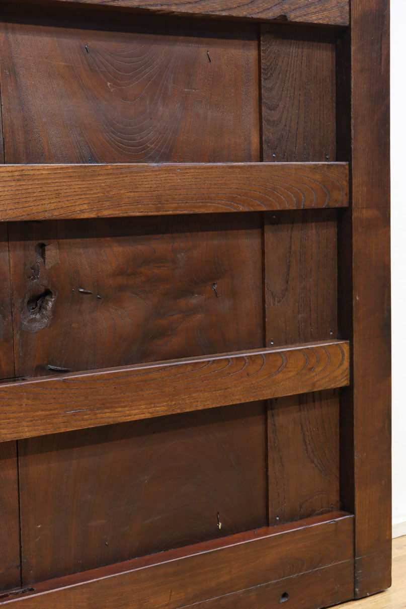 幅1195ミリ　うさぎ金具の可愛らしい表情に心和む気品ある大珍品総欅富山蔵戸　G2530