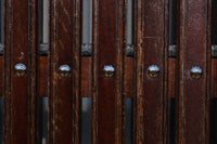 幅1150ミリ、高さ2010ミリ　時代を経た鉄素材が味わい深い総欅富山蔵戸　G2531