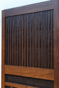 幅1150ミリ、高さ2010ミリ　時代を経た鉄素材が味わい深い総欅富山蔵戸　G2531