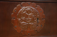 幅1068ミリ、高さ1952ミリ　縁起の良い大黒様の金具が印象的な格子蔵戸　G2534