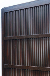 幅1068ミリ、高さ1952ミリ　縁起の良い大黒様の金具が印象的な格子蔵戸　G2534