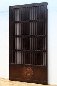 幅1068ミリ、高さ1952ミリ　縁起の良い大黒様の金具が印象的な格子蔵戸　G2534