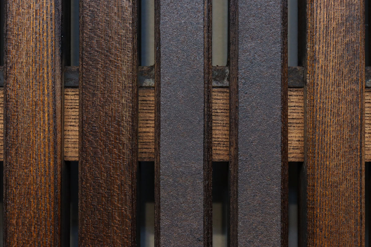 幅1155ミリ!! 上質なけやき材の質感が引き立つ迫力の杢目使いの総欅富山蔵戸　G2537