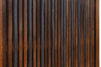 幅1155ミリ!! 上質なけやき材の質感が引き立つ迫力の杢目使いの総欅富山蔵戸　G2537