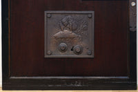 幅1236ミリ　縁起物を描いた迫力の金具が存在感を放つ重厚な庄内蔵戸　G2538