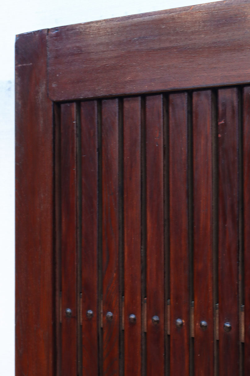 幅1349ミリ　美しい艶色に重厚な鉄板を施した貫禄漂う総欅富山蔵戸　G2539