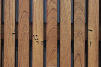 幅1349ミリ　美しい艶色に重厚な鉄板を施した貫禄漂う総欅富山蔵戸　G2539