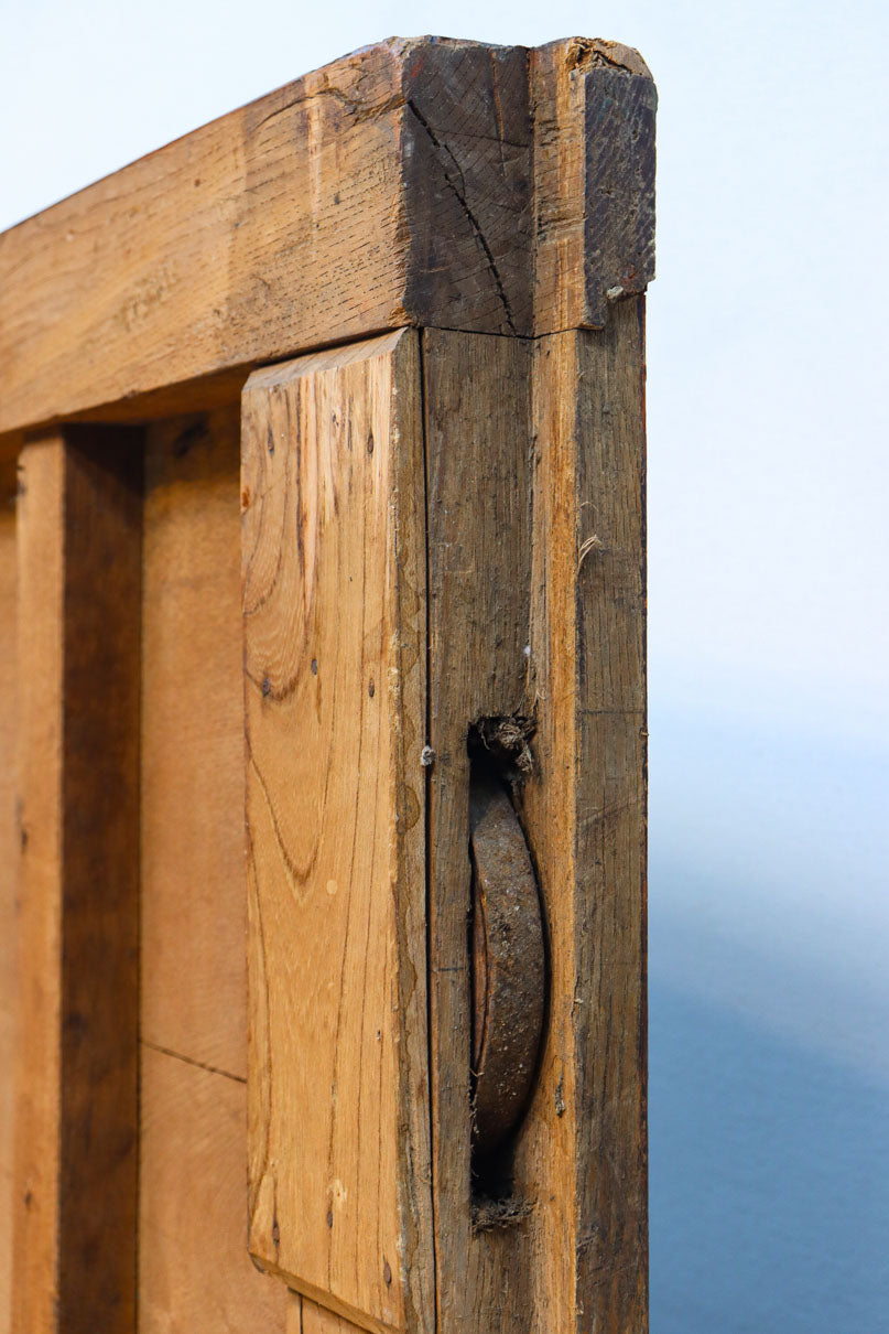 幅1349ミリ　美しい艶色に重厚な鉄板を施した貫禄漂う総欅富山蔵戸　G2539