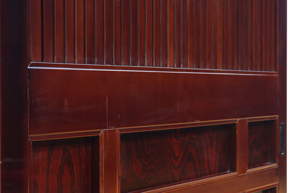 1238ミリ　上品な漆の色艶に装飾金具が輝きを放つ絢爛豪華富山蔵戸　G2540