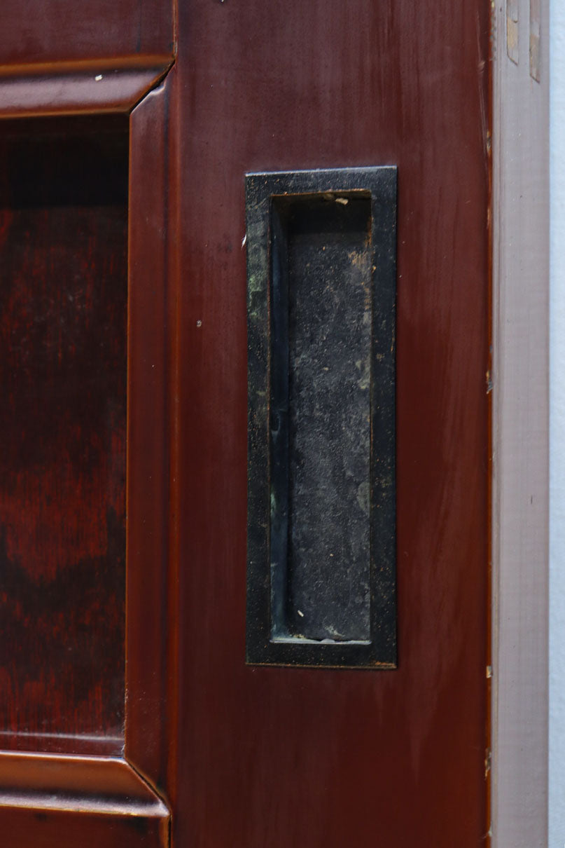 1238ミリ　上品な漆の色艶に装飾金具が輝きを放つ絢爛豪華富山蔵戸　G2540