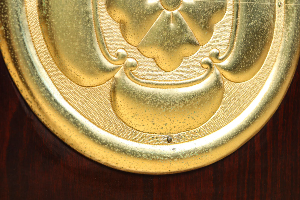 1238ミリ　上品な漆の色艶に装飾金具が輝きを放つ絢爛豪華富山蔵戸　G2540