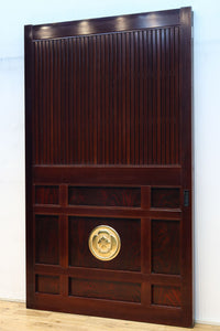 1238ミリ　上品な漆の色艶に装飾金具が輝きを放つ絢爛豪華富山蔵戸　G2540