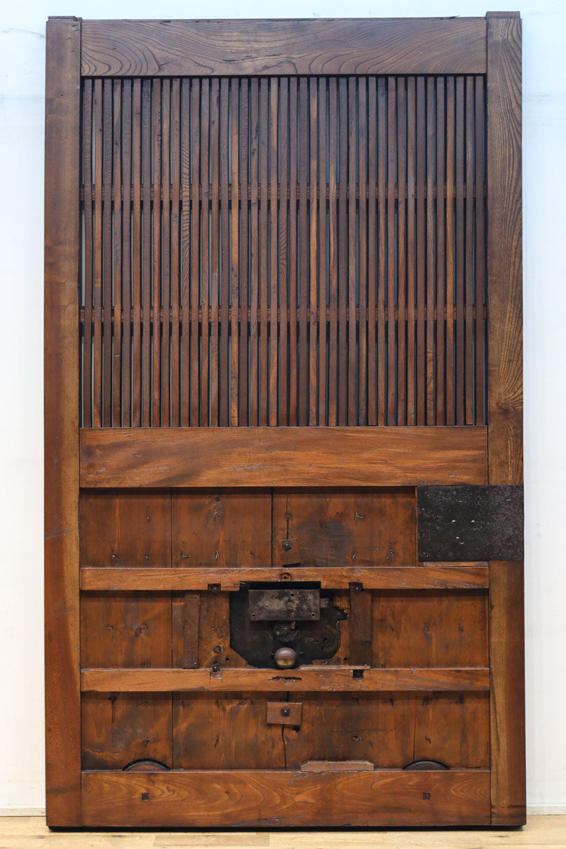 幅1178ミリ高さ2015ミリ！！　鉄金具を多用した重厚感溢れる総欅富山蔵戸　G2541