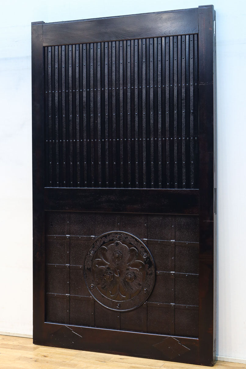 幅1178ミリ高さ2015ミリ！！　鉄金具を多用した重厚感溢れる総欅富山蔵戸　G2541