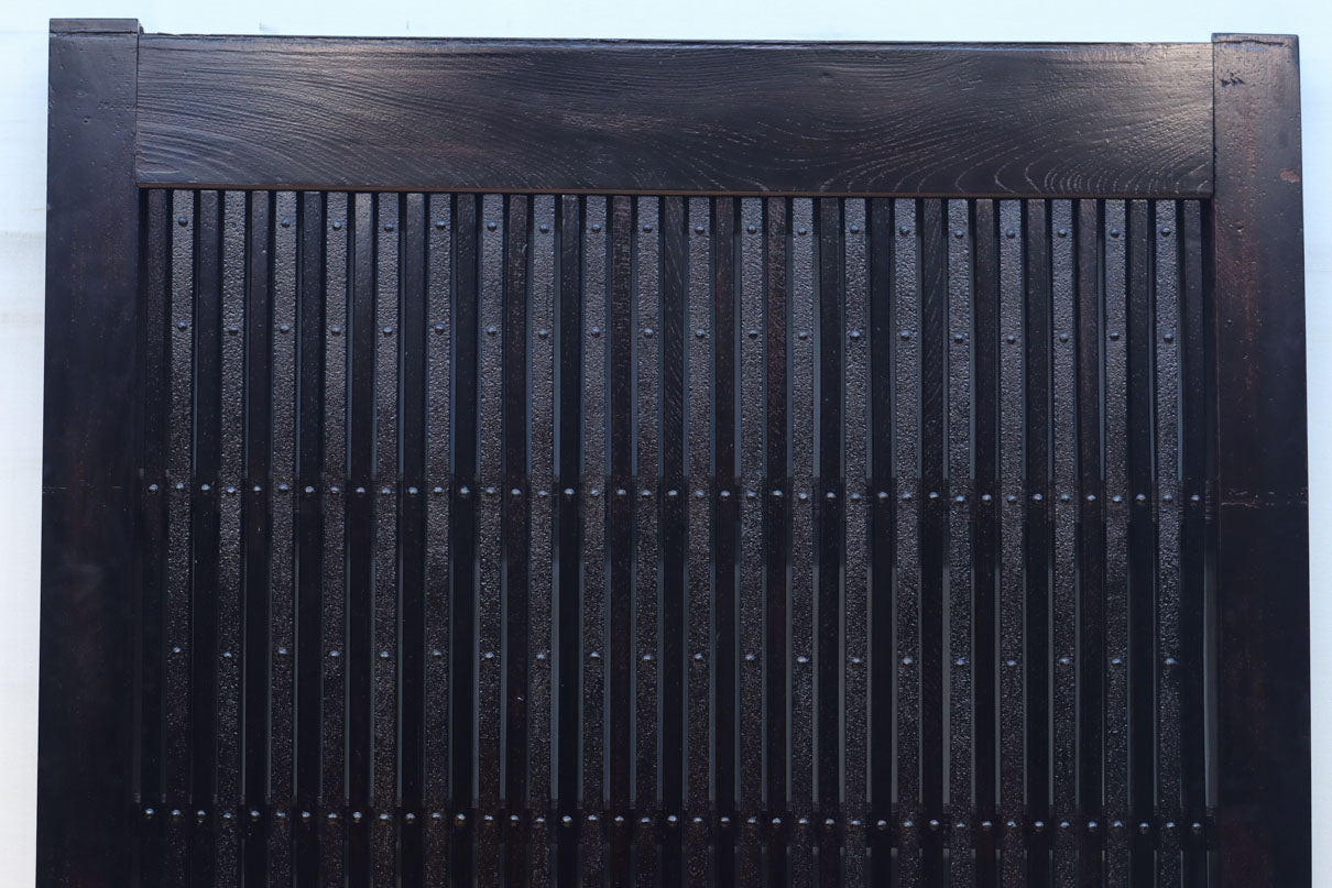 幅1178ミリ高さ2015ミリ！！　鉄金具を多用した重厚感溢れる総欅富山蔵戸　G2541