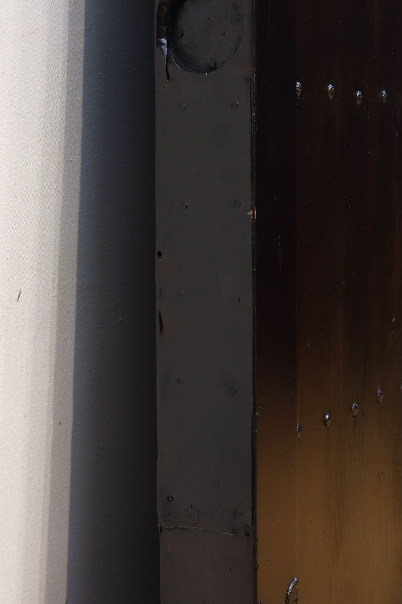 幅1352 高さ2000ミリ 深みのある色彩で貫禄溢れる味わい深い重厚な富山蔵戸　G2542