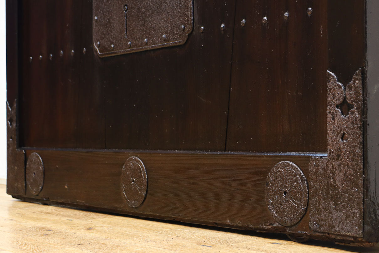 幅1352 高さ2000ミリ 深みのある色彩で貫禄溢れる味わい深い重厚な富山蔵戸　G2542