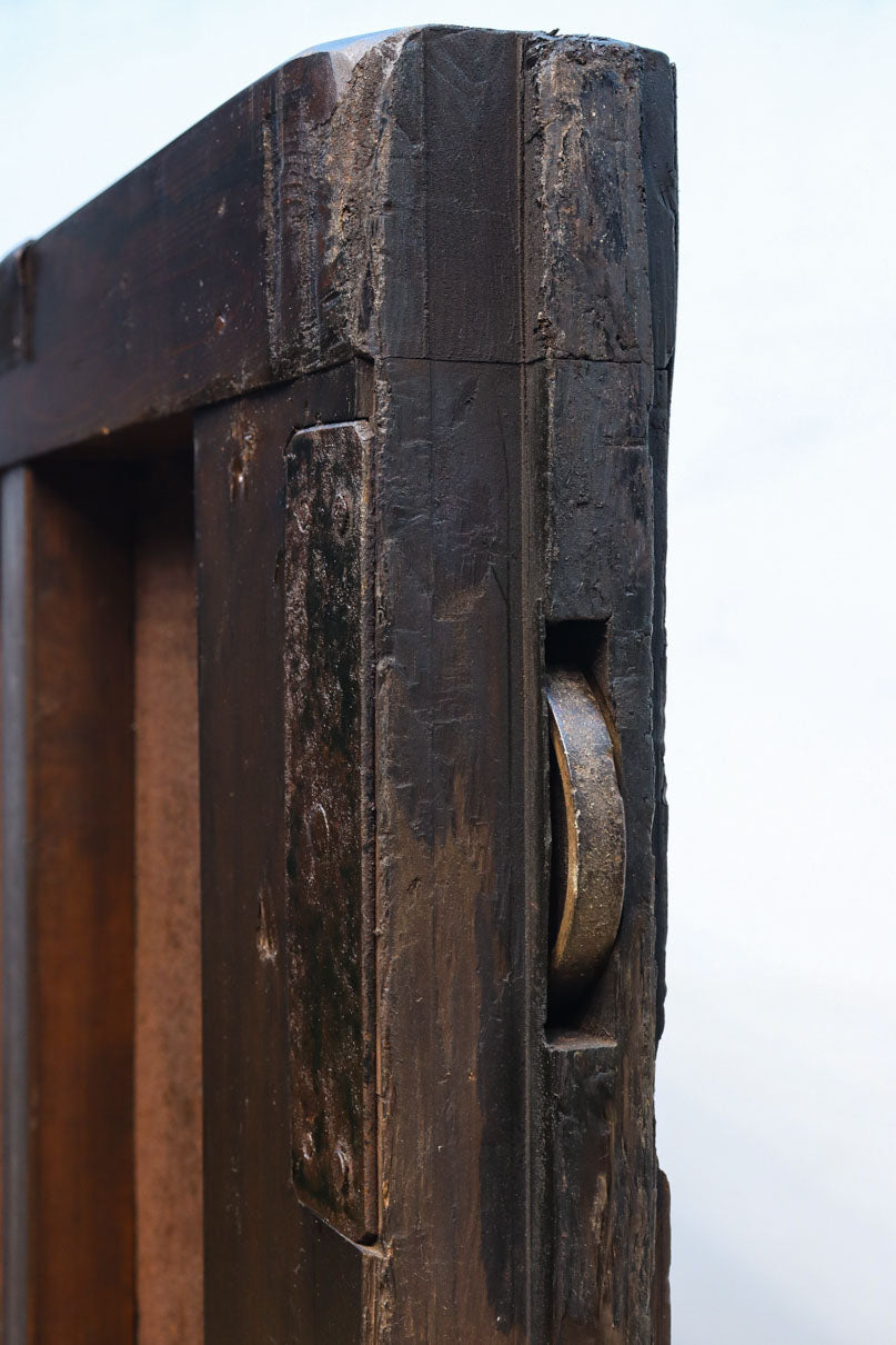 幅1352 高さ2000ミリ 深みのある色彩で貫禄溢れる味わい深い重厚な富山蔵戸　G2542