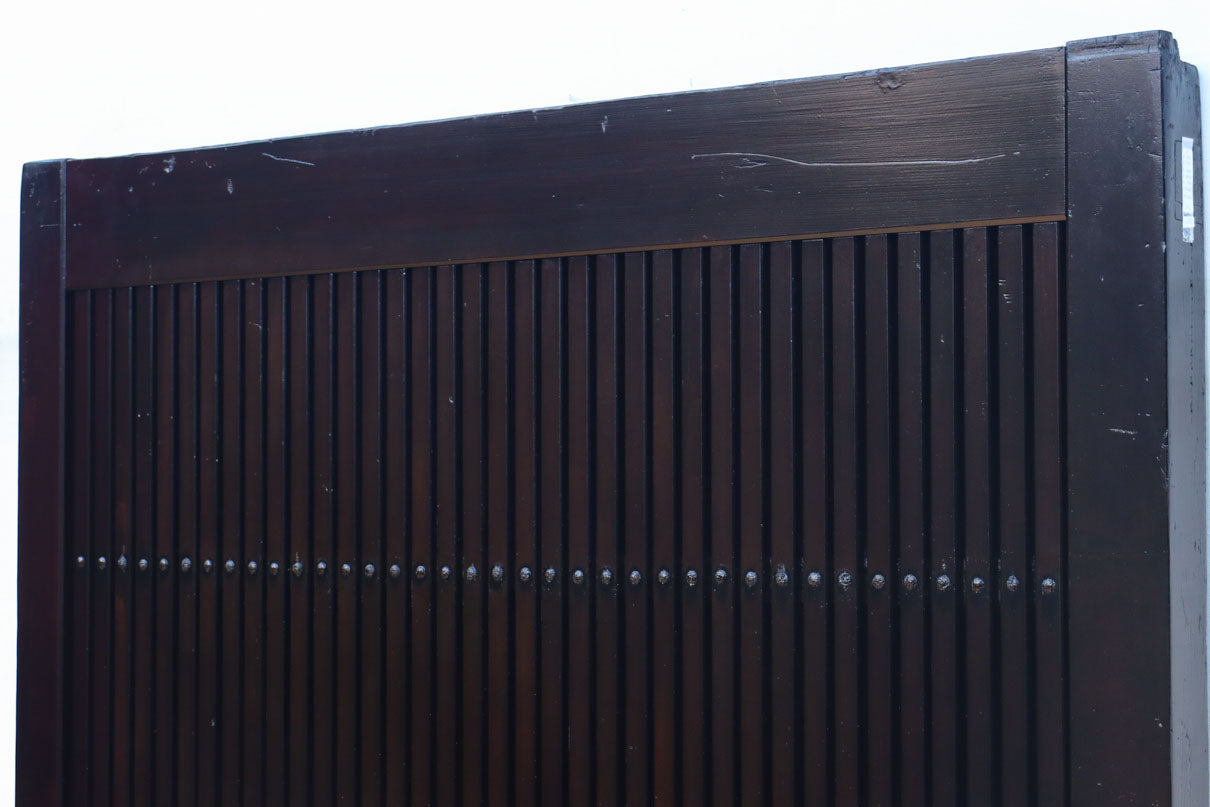 幅1352 高さ2000ミリ 深みのある色彩で貫禄溢れる味わい深い重厚な富山蔵戸　G2542