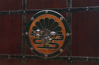 幅1075ミリ　優雅な光沢を放つ格子づくりの味わい深い蔵戸　G2547