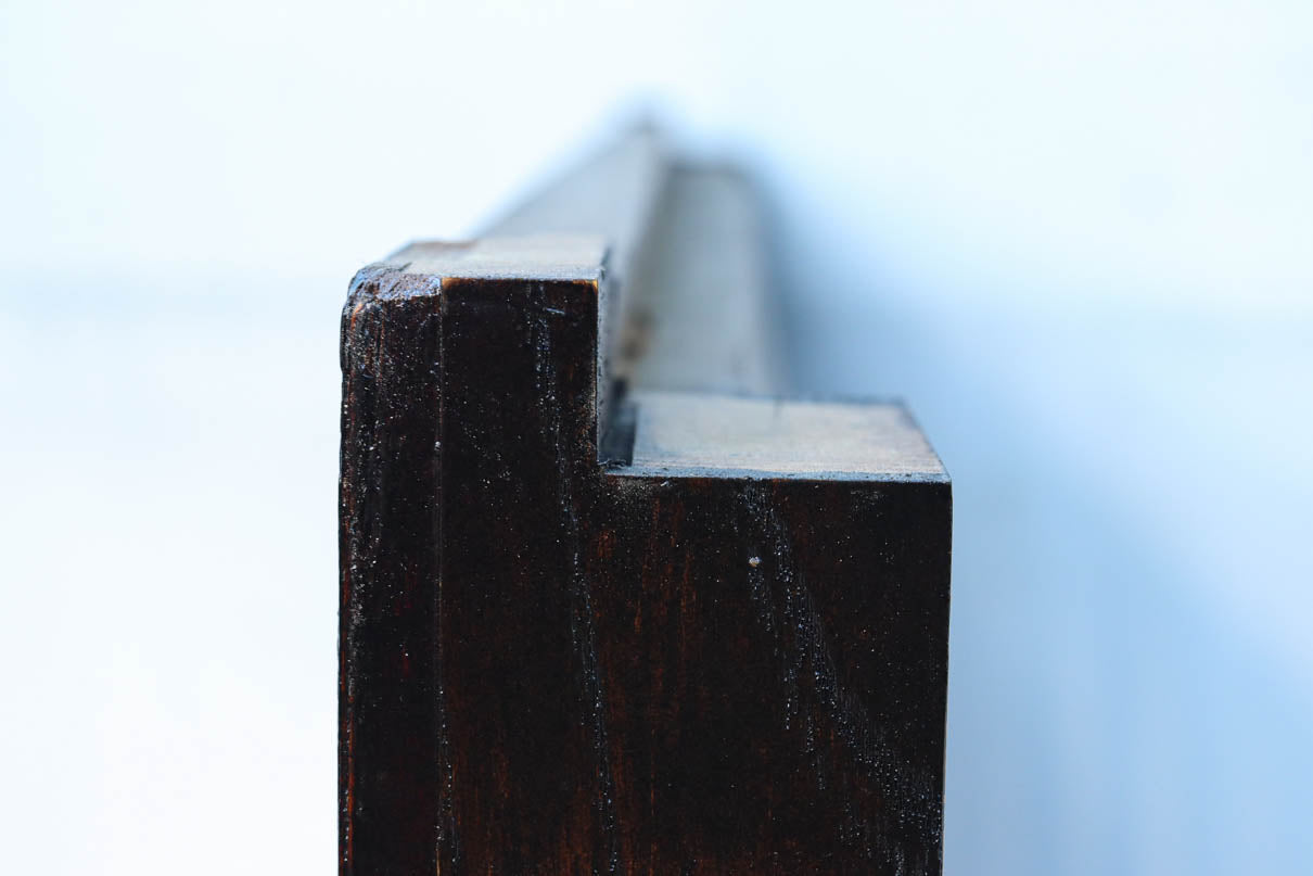 幅1075ミリ　優雅な光沢を放つ格子づくりの味わい深い蔵戸　G2547