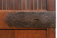 幅900ミリ　スリム幅!! 上品な漆の艶色に装飾金具が華を添える総欅格子蔵戸　G2548