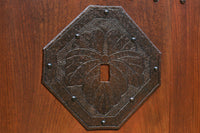 幅900ミリ　スリム幅!! 上品な漆の艶色に装飾金具が華を添える総欅格子蔵戸　G2548