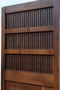 幅900ミリ　スリム幅!! 上品な漆の艶色に装飾金具が華を添える総欅格子蔵戸　G2548