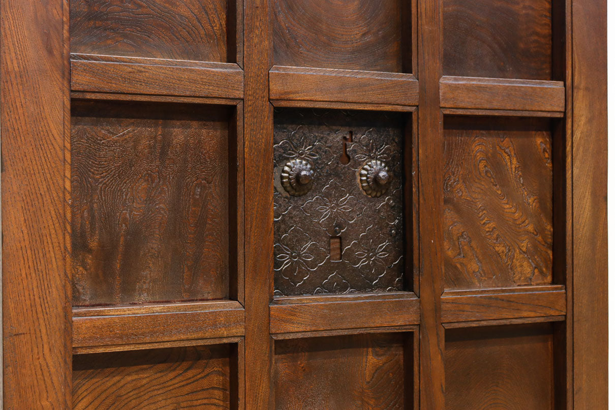 幅781ミリ　スリム幅!! 丸面格子が美しい眺めを見せる蔵戸　G2549