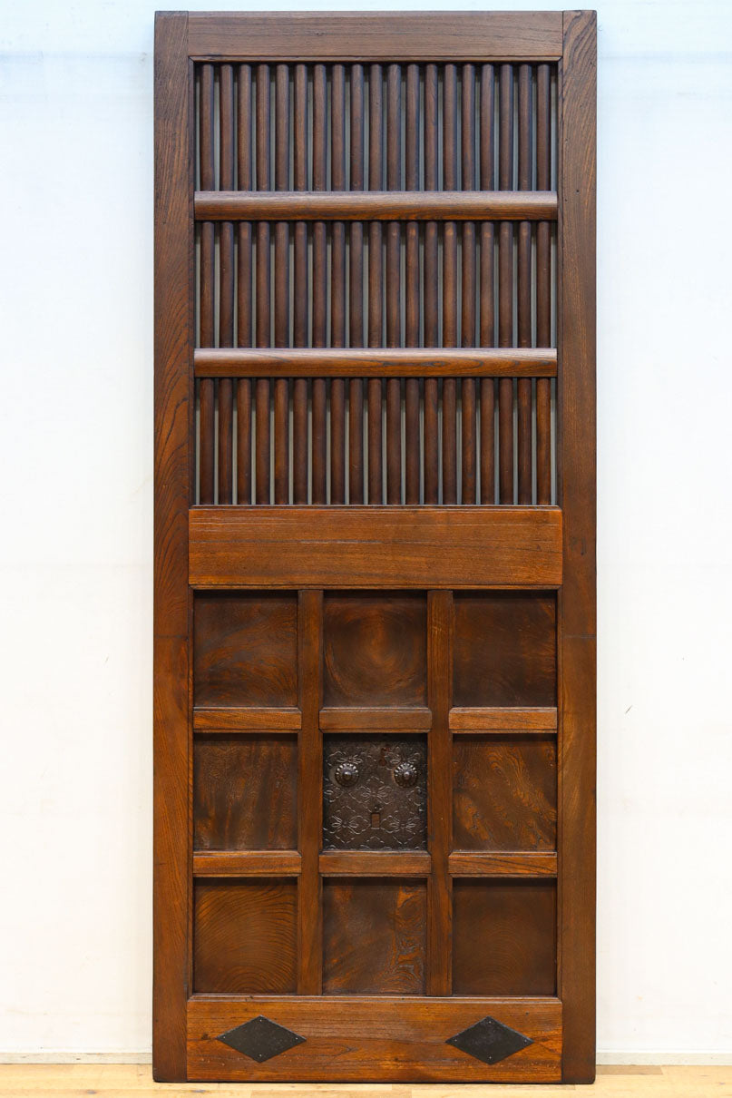 幅781ミリ　スリム幅!! 丸面格子が美しい眺めを見せる蔵戸　G2549