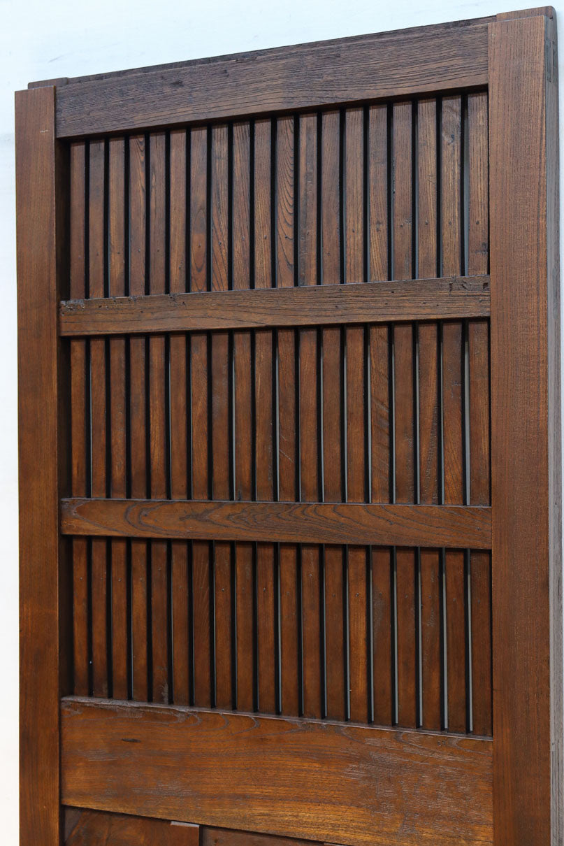 幅781ミリ　スリム幅!! 丸面格子が美しい眺めを見せる蔵戸　G2549