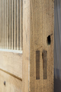 幅850ミリ　稀少幅!! 古色が加わった風合い豊かな木地色の総欅格子蔵戸　G2550