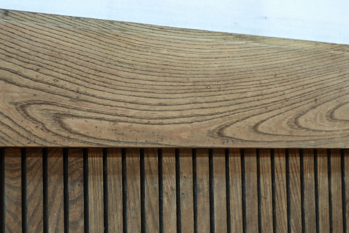 幅850ミリ　稀少幅!! 古色が加わった風合い豊かな木地色の総欅格子蔵戸　G2550