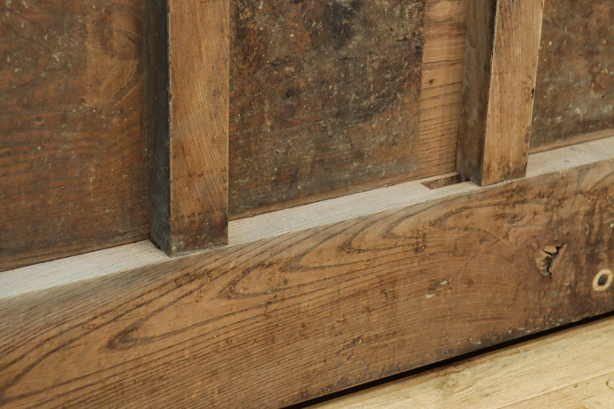 幅850ミリ　稀少幅!! 古色が加わった風合い豊かな木地色の総欅格子蔵戸　G2550