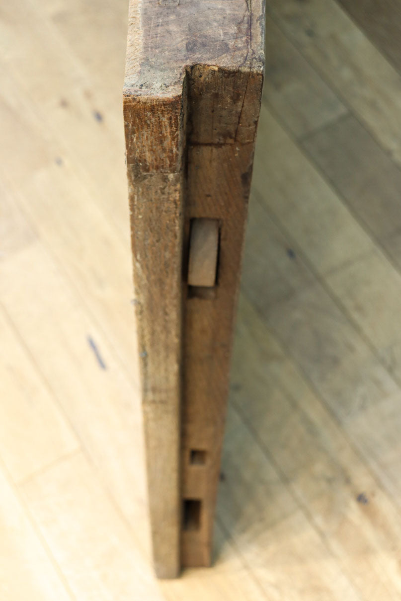 幅850ミリ　稀少幅!! 古色が加わった風合い豊かな木地色の総欅格子蔵戸　G2550