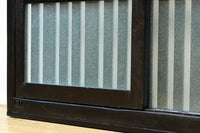 1058ミリ　堅牢な格子づくりで和の趣きある格子くぐり戸(裏面アクリル入り)　G2551