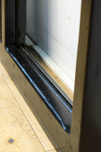 1058ミリ　堅牢な格子づくりで和の趣きある格子くぐり戸(裏面アクリル入り)　G2551